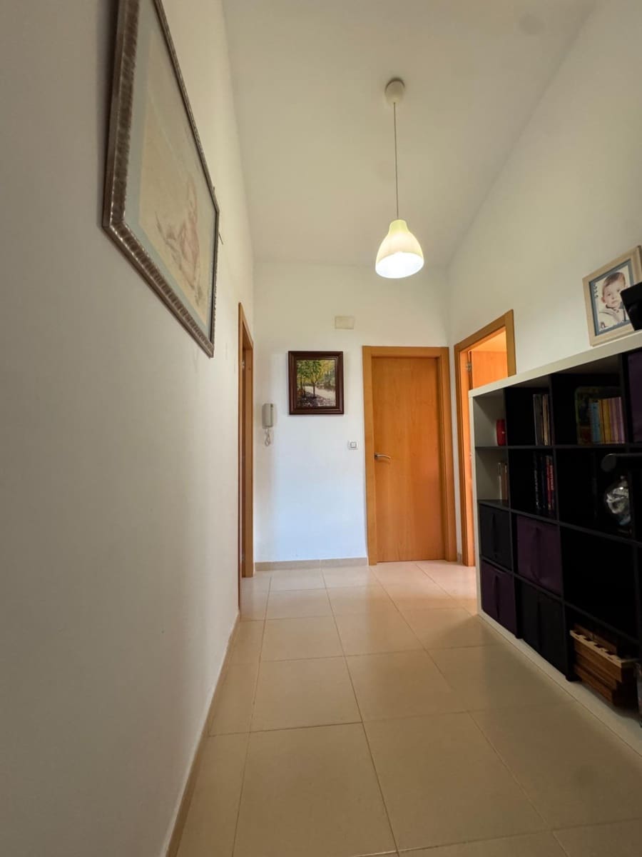 4 slaapkamer Villa te koop in Lliria met zwembad garage - € 469.990 (Ref: 9645005)