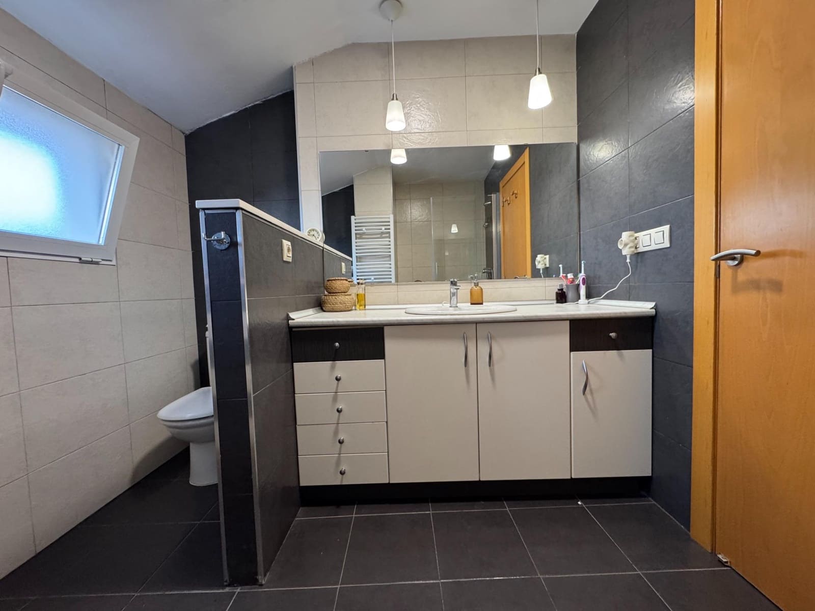 4 slaapkamer Villa te koop in Lliria met zwembad garage - € 469.990 (Ref: 9645005)