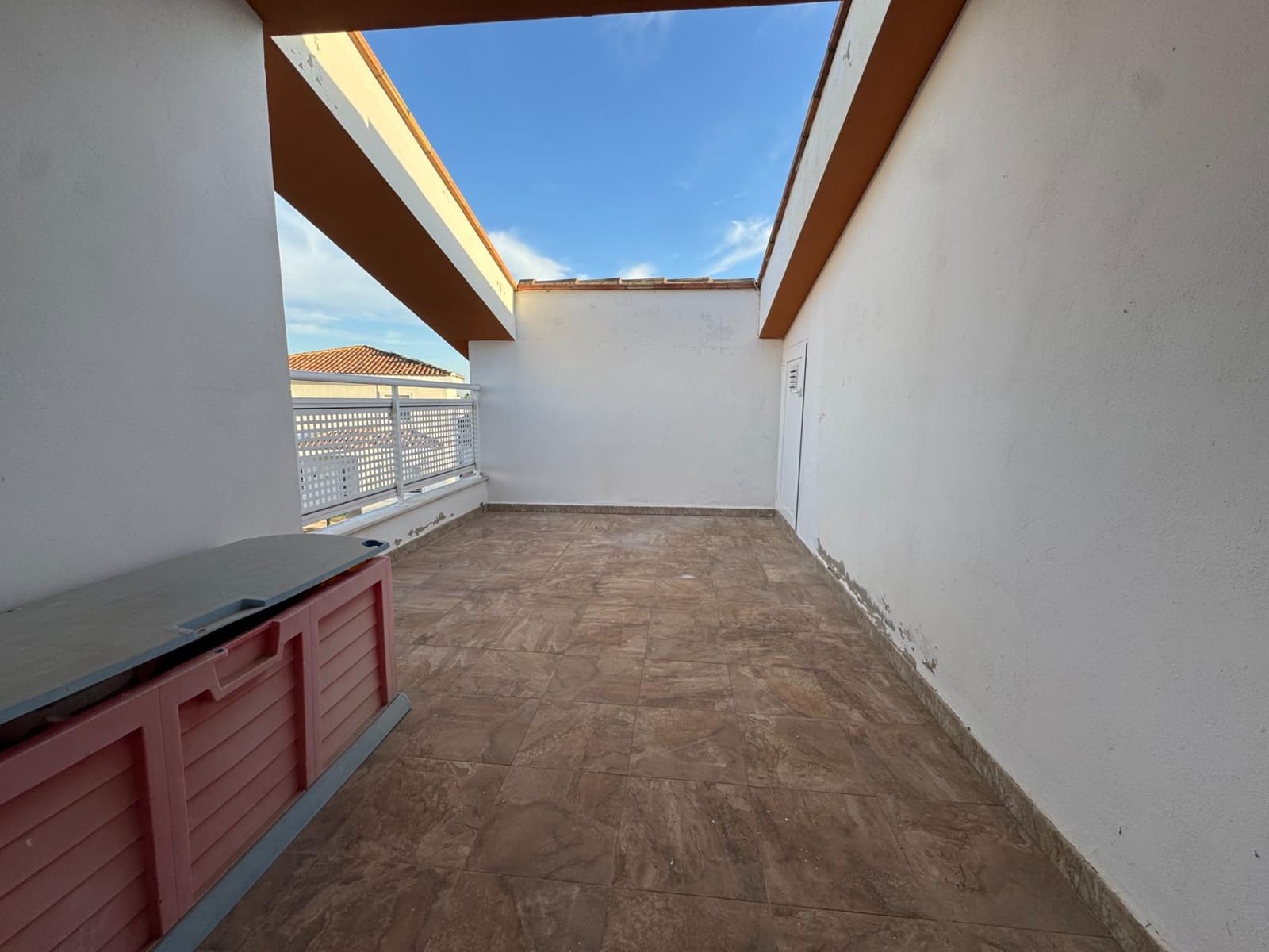 4 slaapkamer Villa te koop in Lliria met zwembad garage - € 469.990 (Ref: 9645005)