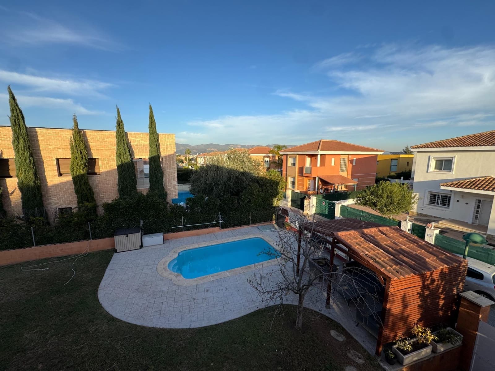 4 slaapkamer Villa te koop in Lliria met zwembad garage - € 469.990 (Ref: 9645005)