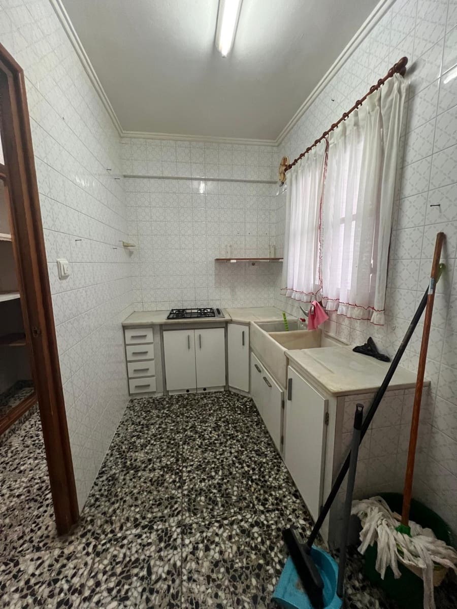 Piso de 3 habitaciones en Llíria en venta - 110.000 € (Ref: 9659419)