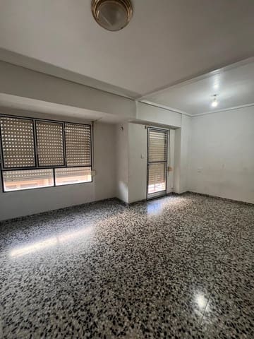 Piso de 3 habitaciones en Llíria en venta - 110.000 € (Ref: 9659419)