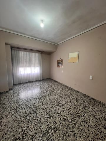 Piso de 3 habitaciones en Llíria en venta - 110.000 € (Ref: 9659419)
