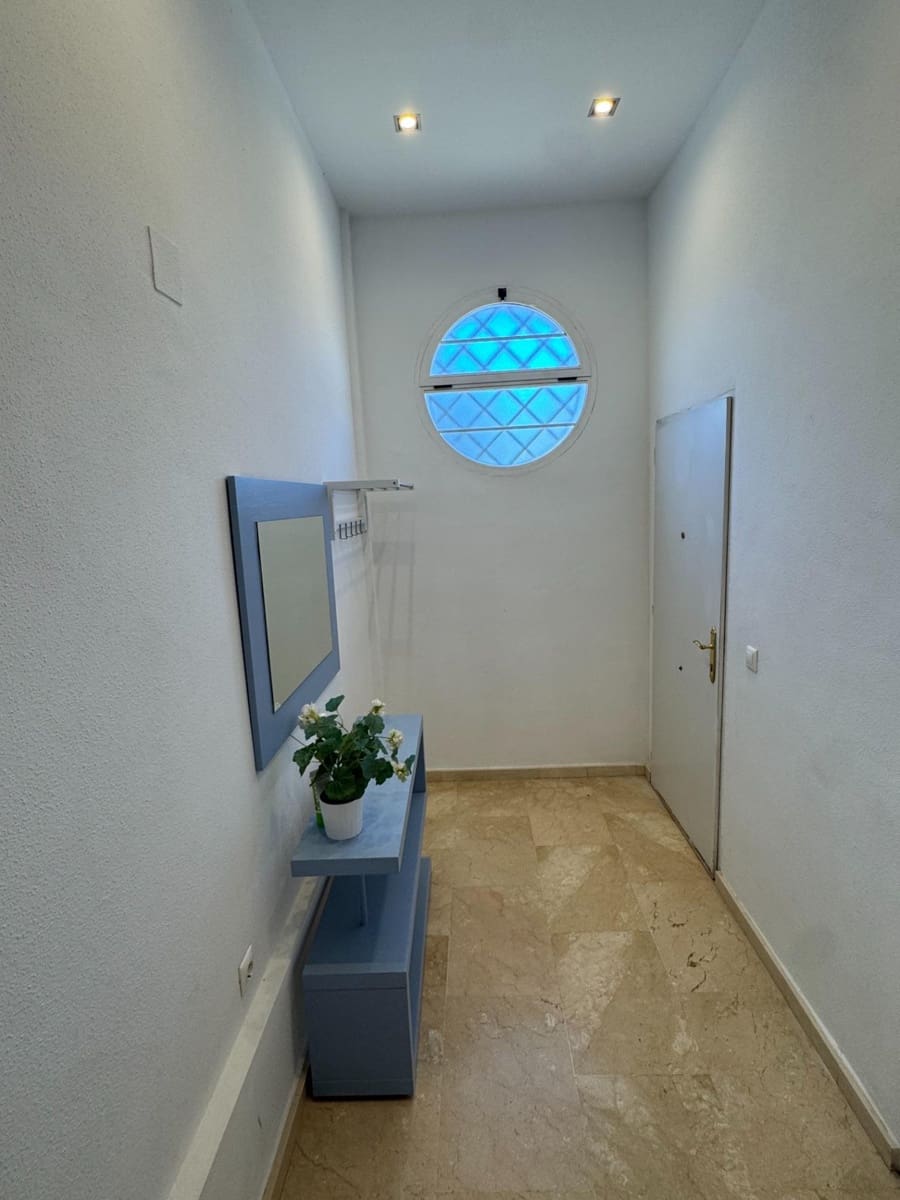 3 soveværelse Semi-Rækkehus til salg i Vilamarxant / Villamarchante med swimmingpool garage - € 298.000 (Ref: 9659421)