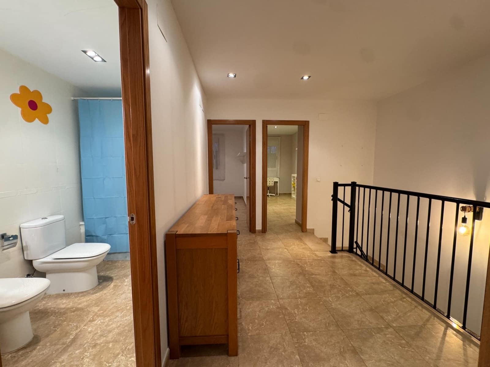 3 soveværelse Semi-Rækkehus til salg i Vilamarxant / Villamarchante med swimmingpool garage - € 298.000 (Ref: 9659421)