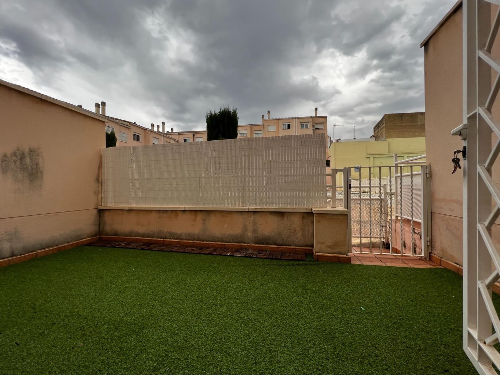 3 soveværelse Semi-Rækkehus til salg i Vilamarxant / Villamarchante med swimmingpool garage - € 298.000 (Ref: 9659421)