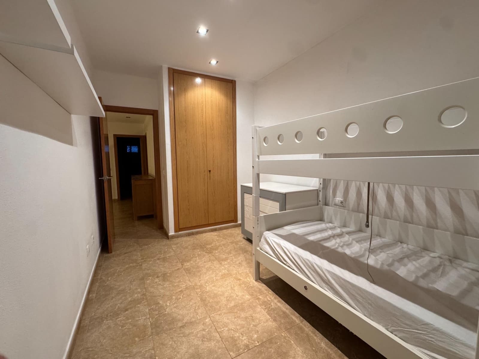 3 soveværelse Semi-Rækkehus til salg i Vilamarxant / Villamarchante med swimmingpool garage - € 298.000 (Ref: 9659421)