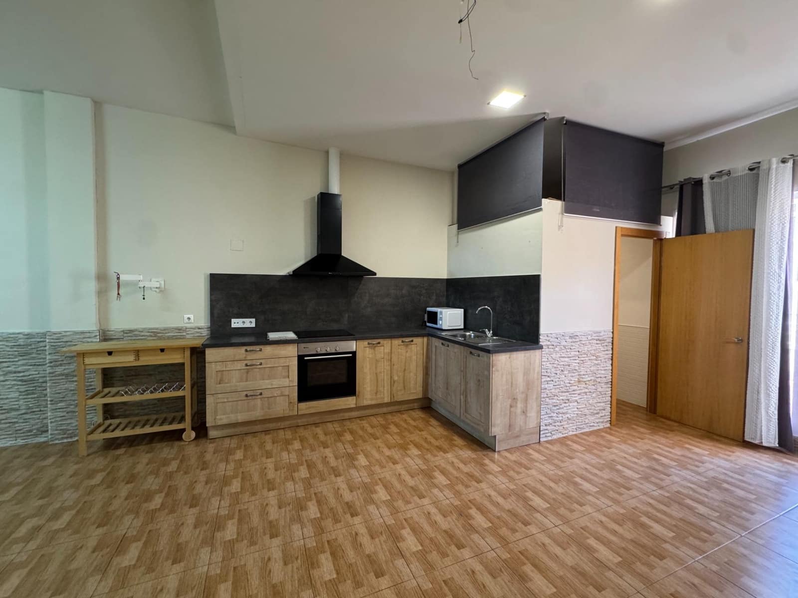 3 soveværelse Semi-Rækkehus til salg i Vilamarxant / Villamarchante med swimmingpool garage - € 298.000 (Ref: 9659421)