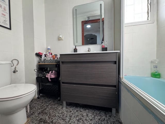 3 chambre Villa/Maison à vendre à Llíria avec piscine garage - 189 900 € (Ref: 9659422)