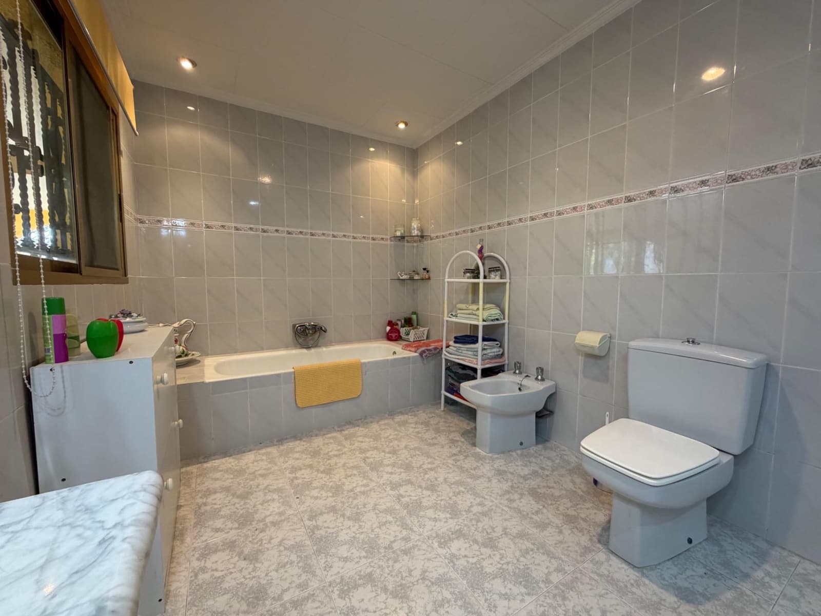 5 bedroom Villa for sale in Lliria with pool - € 285,000 (Ref: 9677461)