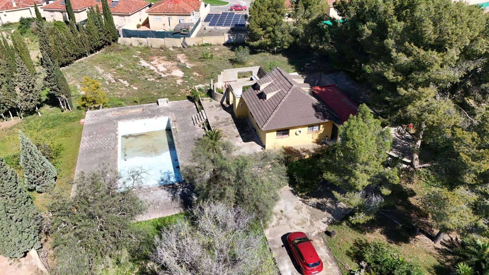 5 bedroom Villa for sale in Lliria with pool - € 285,000 (Ref: 9677461)