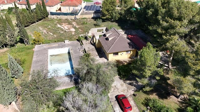 5 bedroom Villa for sale in Llíria - € 285,000 (Ref: 9677461)