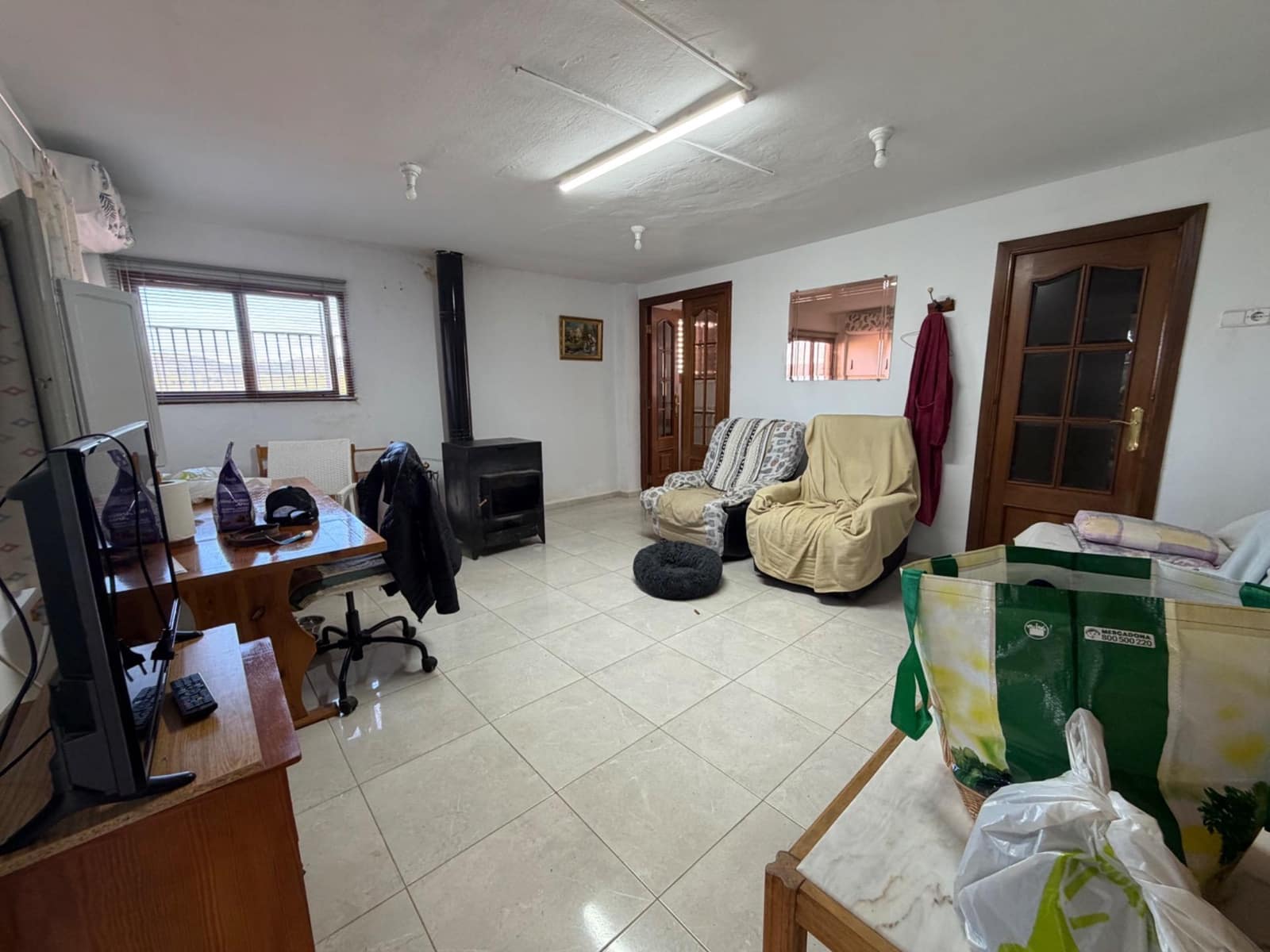 4 soveværelse Villa til salg i Casinos med swimmingpool garage - € 155.000 (Ref: 9686397)