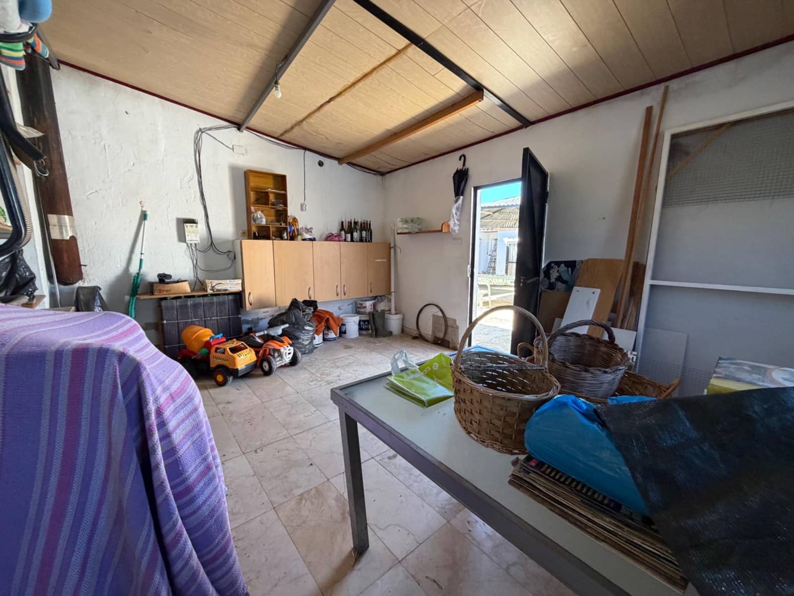 4 soveværelse Villa til salg i Casinos med swimmingpool garage - € 155.000 (Ref: 9686397)