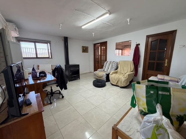 4 soverom Villa til salgs i Casinos med svømmebasseng garasje - € 155 000 (Ref: 9686397)