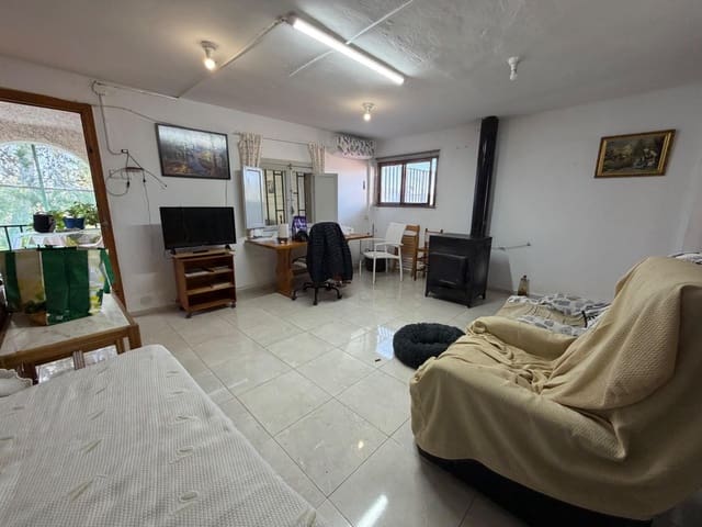 4 soverom Villa til salgs i Casinos med svømmebasseng garasje - € 155 000 (Ref: 9686397)