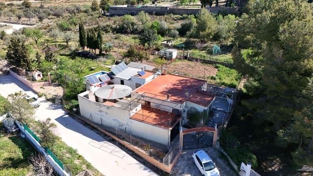 4 soverom Villa til salgs i Casinos med svømmebasseng garasje - € 155 000 (Ref: 9686397)