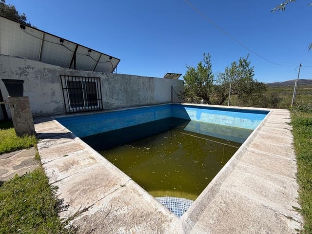 4 soverom Villa til salgs i Casinos med svømmebasseng garasje - € 155 000 (Ref: 9686397)