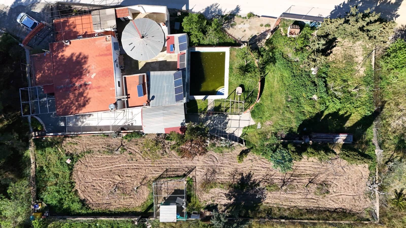 4 soveværelse Villa til salg i Casinos med swimmingpool garage - € 155.000 (Ref: 9686397)