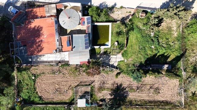 4 soverom Villa til salgs i Casinos med svømmebasseng garasje - € 155 000 (Ref: 9686397)