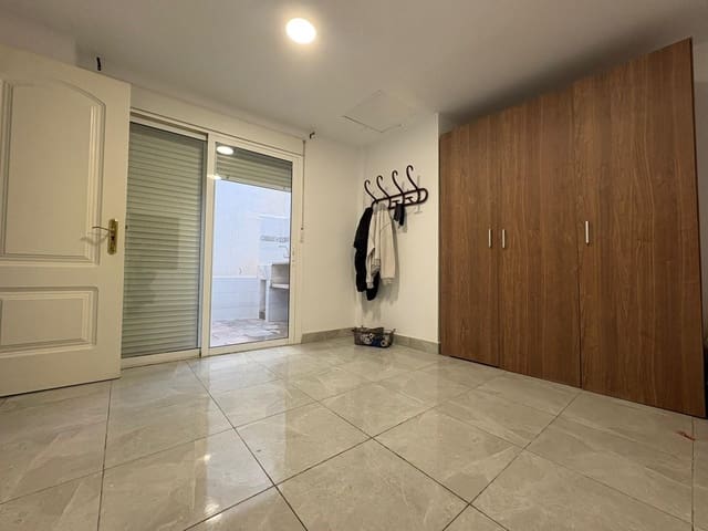 2 makuuhuone Asunto myytävänä paikassa Benaguasil - 118 000 € (Ref: 9686398)