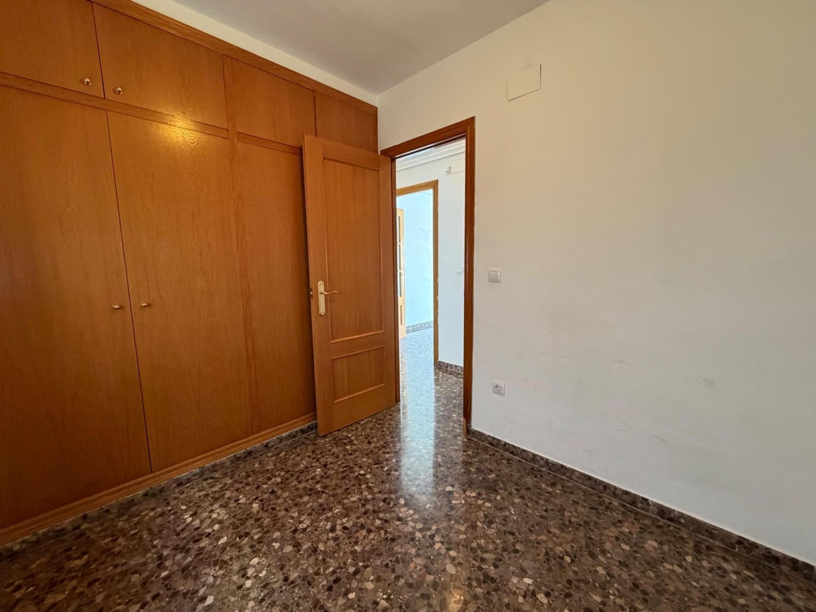 Piso de 3 habitaciones en Llíria en venta con garaje - 195.000 € (Ref: 9711952)