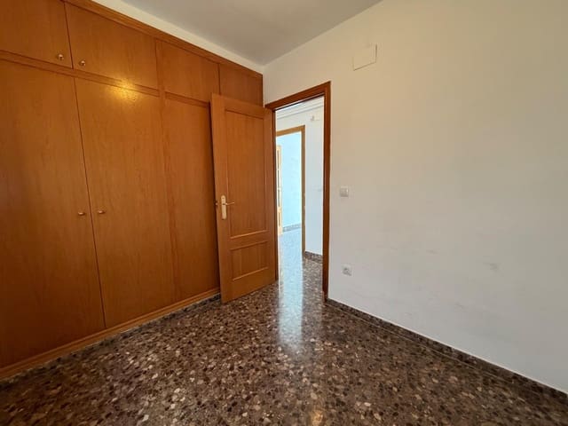 3 Zimmer Wohnung zu verkaufen in Llíria mit Garage - 195.000 € (Ref: 9711952)