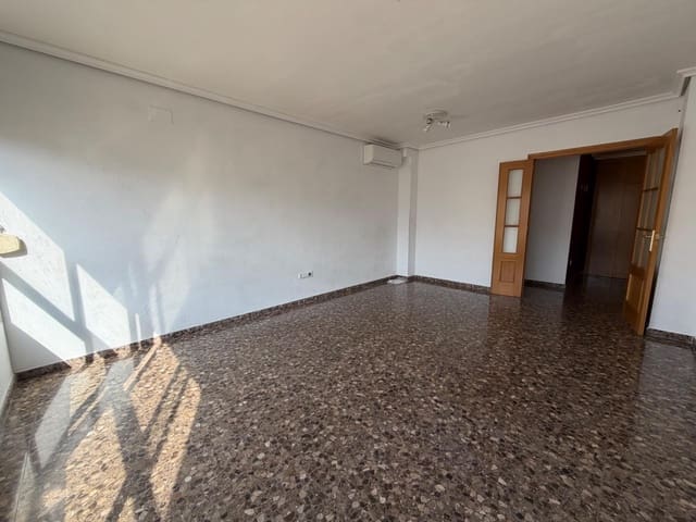 3 Zimmer Wohnung zu verkaufen in Llíria mit Garage - 195.000 € (Ref: 9711952)