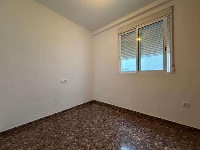 3 Zimmer Wohnung zu verkaufen in Llíria mit Garage - 195.000 € (Ref: 9711952)