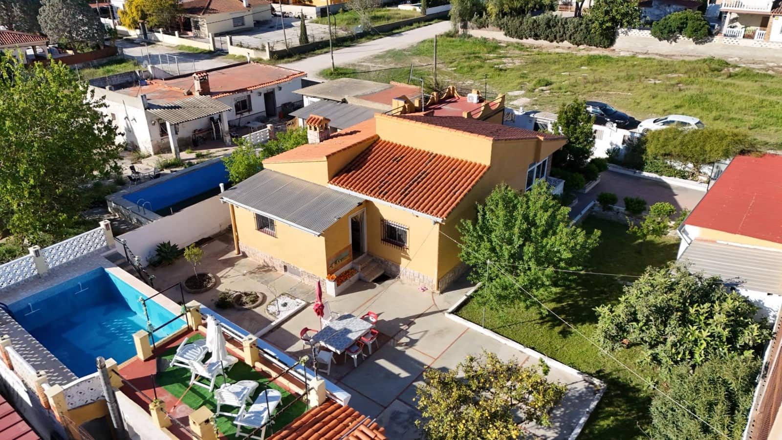 4 chambre Villa/Maison à vendre à Lliria avec piscine garage - 290 000 € (Ref: 9735578)