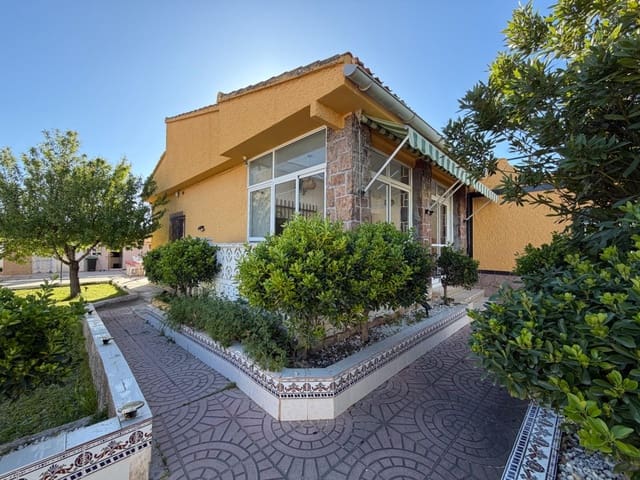 4 chambre Villa/Maison à vendre à Llíria avec piscine garage - 290 000 € (Ref: 9735578)