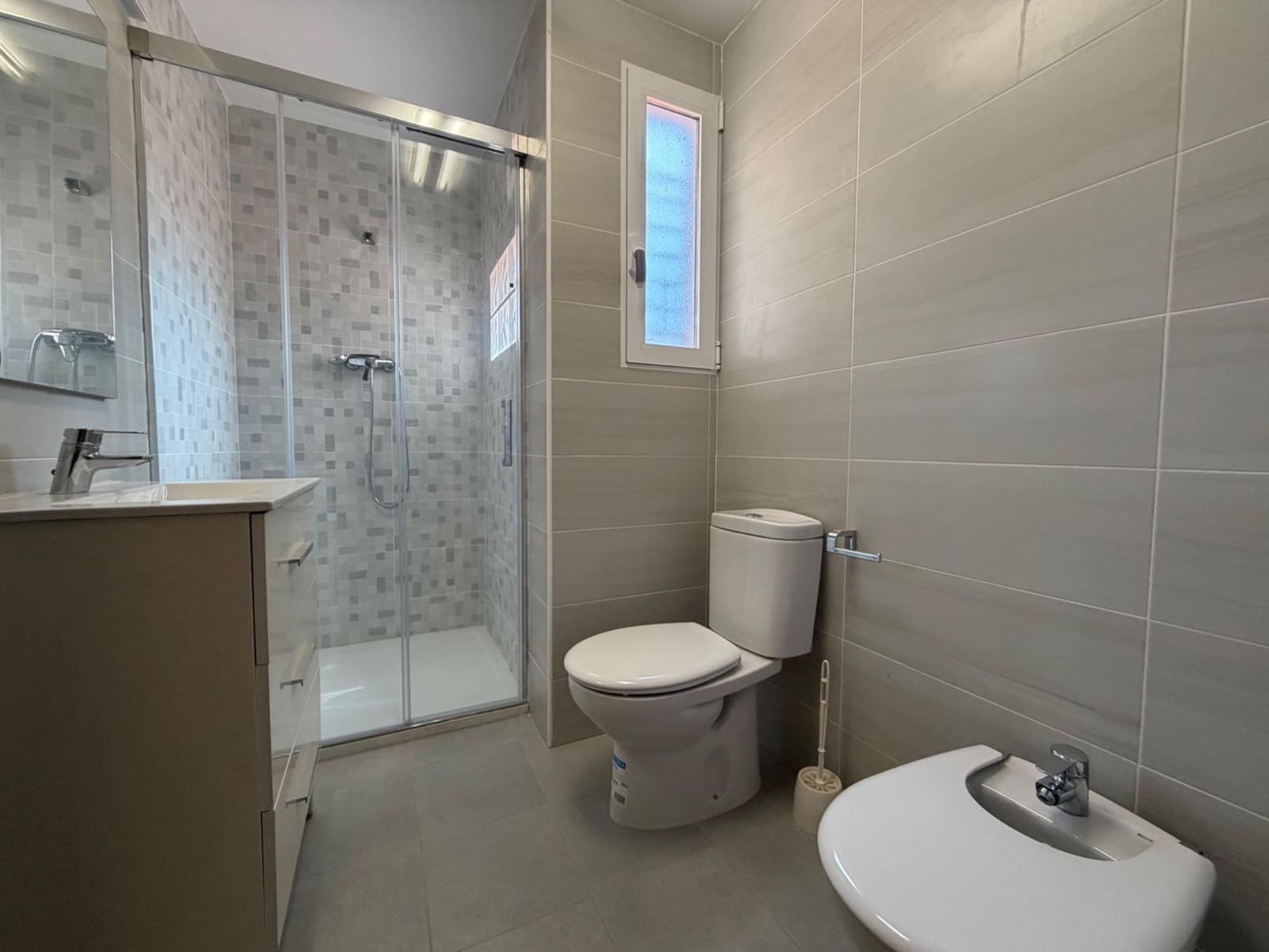 5 makuuhuone Huvila myytävänä paikassa Olocau mukana uima-altaan 
autotalli - 295 000 € (Ref: 9755654)