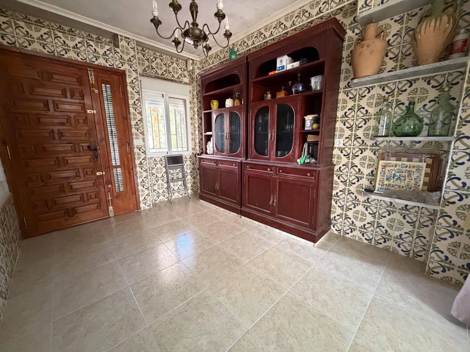 5 makuuhuone Huvila myytävänä paikassa Olocau mukana uima-altaan 
autotalli - 295 000 € (Ref: 9755654)