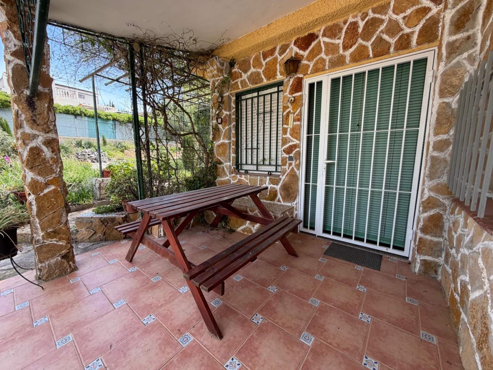 5 makuuhuone Huvila myytävänä paikassa Olocau mukana uima-altaan 
autotalli - 295 000 € (Ref: 9755654)