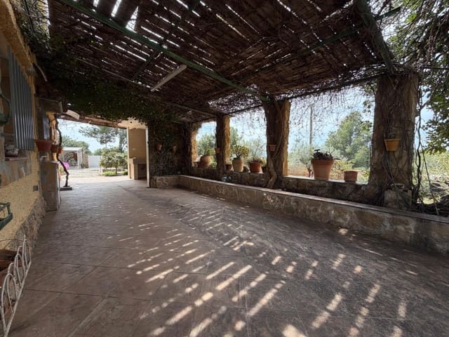 5 makuuhuone Huvila myytävänä paikassa Olocau mukana uima-altaan 
autotalli - 295 000 € (Ref: 9755654)