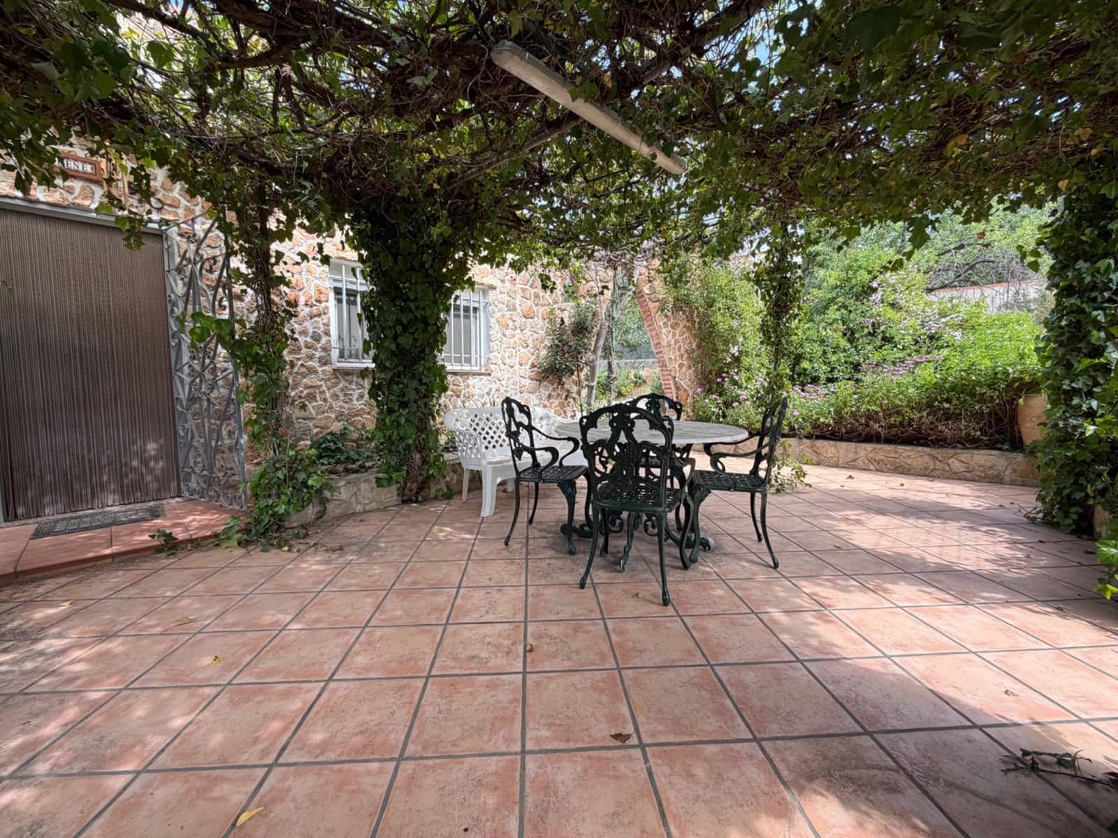 5 makuuhuone Huvila myytävänä paikassa Olocau mukana uima-altaan 
autotalli - 295 000 € (Ref: 9755654)