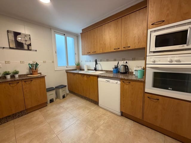 Piso de 3 habitaciones en Benaguasil en venta con garaje - 225.000 € (Ref: 9758950)