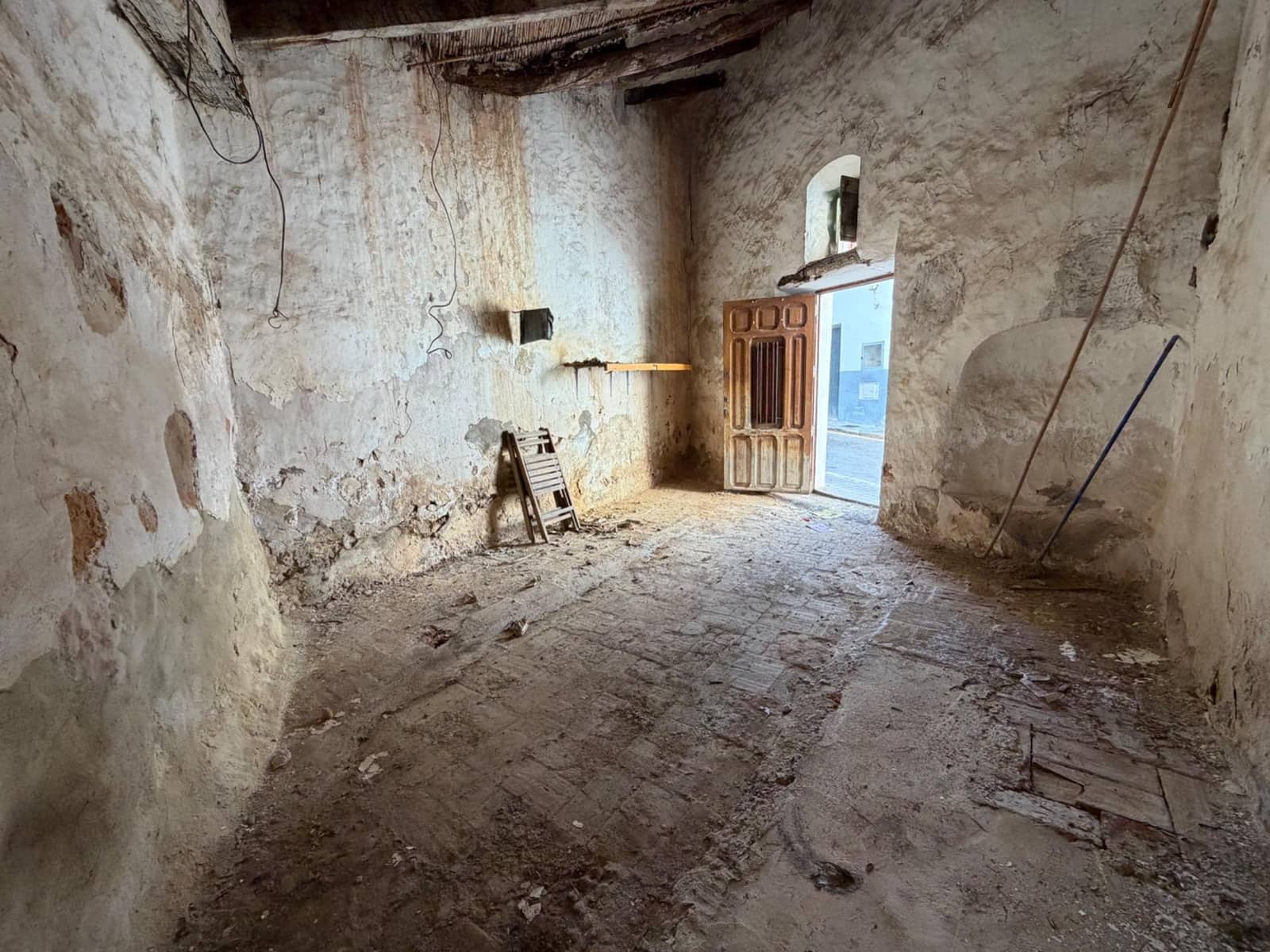 Garage for sale in Lliria - € 25,000 (Ref: 9758952)