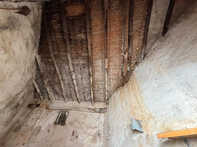 Garaż na sprzedaż w Llíria - 25 000 € (Ref: 9758952)