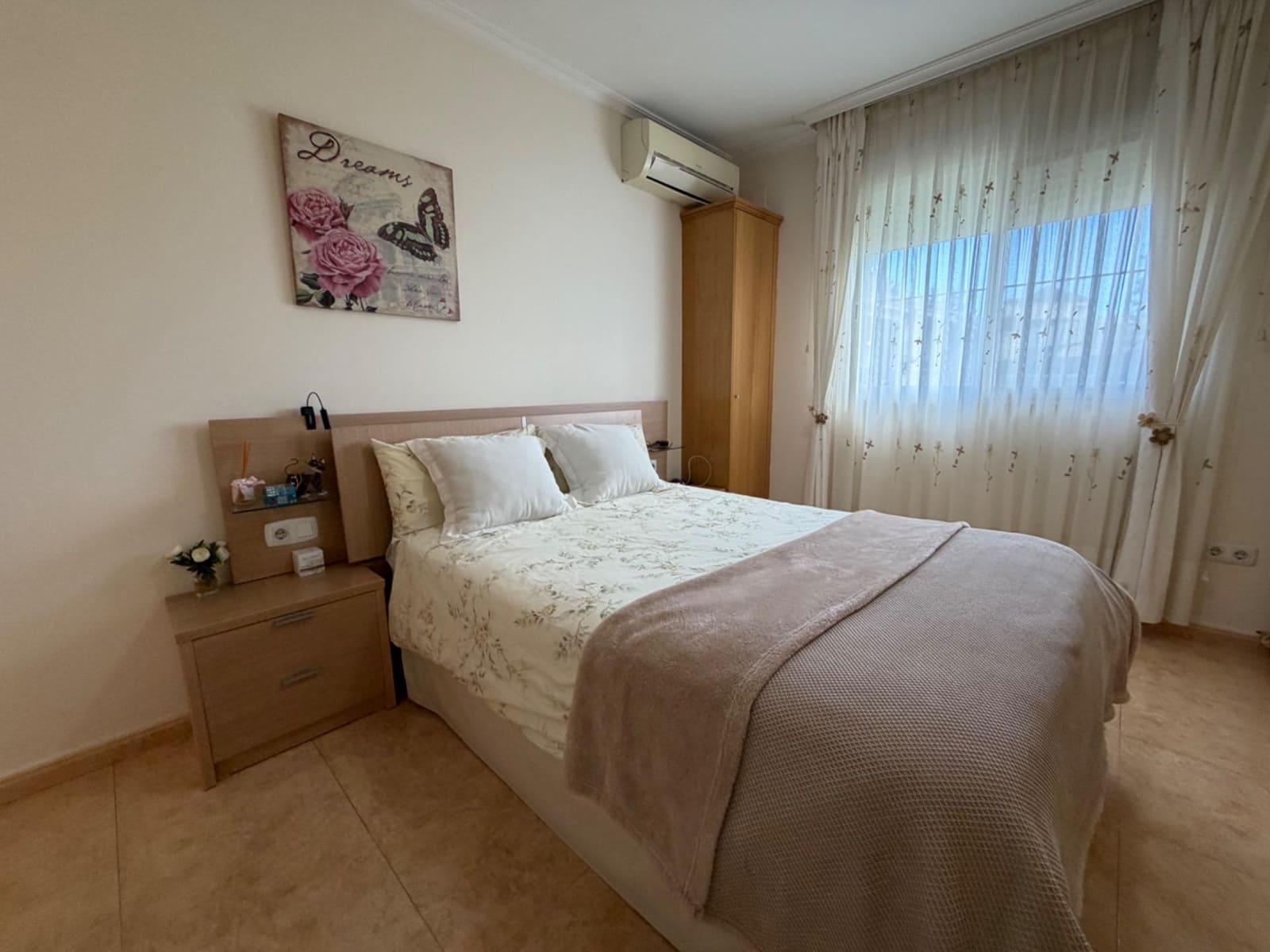 5 soverom Villa til salgs i Lliria med garasje - € 370 000 (Ref: 9773050)