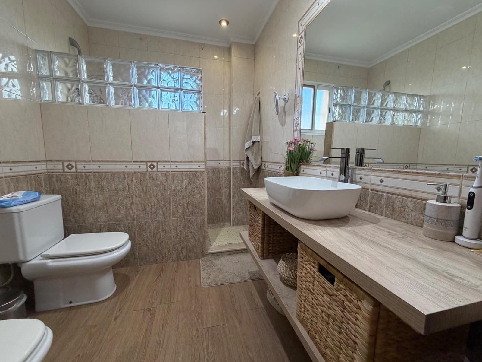 5 soverom Villa til salgs i Lliria med garasje - € 370 000 (Ref: 9773050)