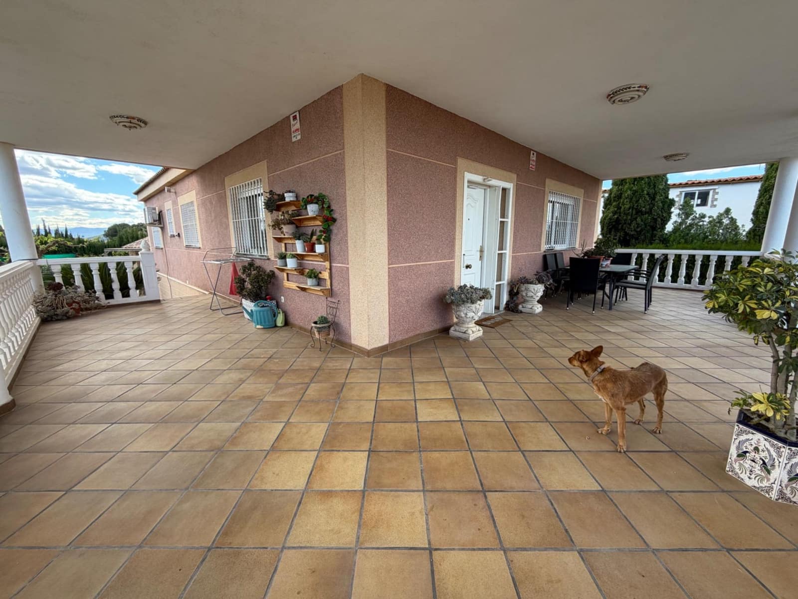 5 soverom Villa til salgs i Lliria med garasje - € 370 000 (Ref: 9773050)