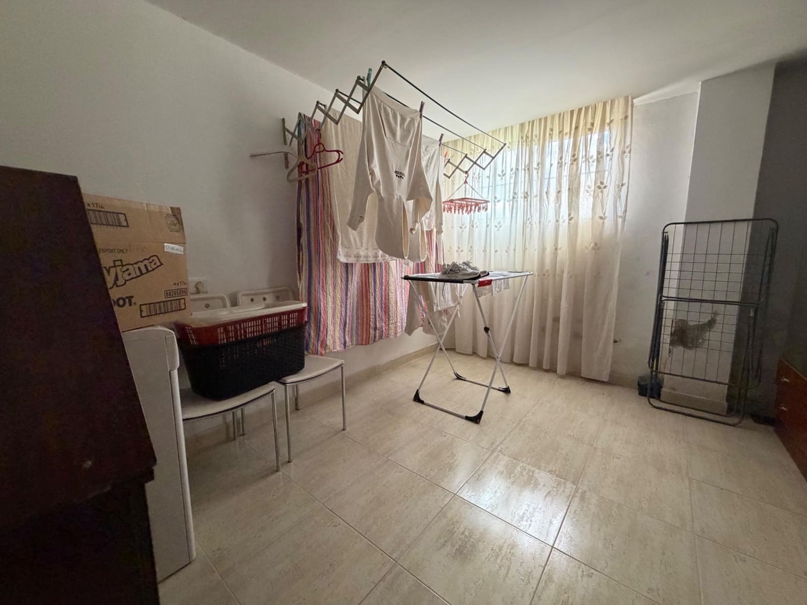 5 soverom Villa til salgs i Lliria med garasje - € 370 000 (Ref: 9773050)