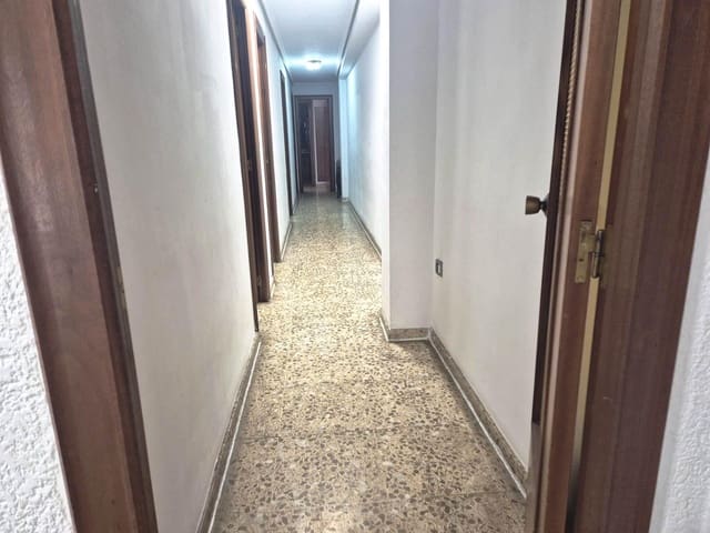 4 sypialnia Mieszkanie na sprzedaż w Llíria - 175 000 € (Ref: 9778104)