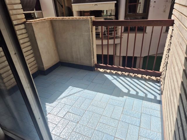 4 sypialnia Mieszkanie na sprzedaż w Llíria - 175 000 € (Ref: 9778104)