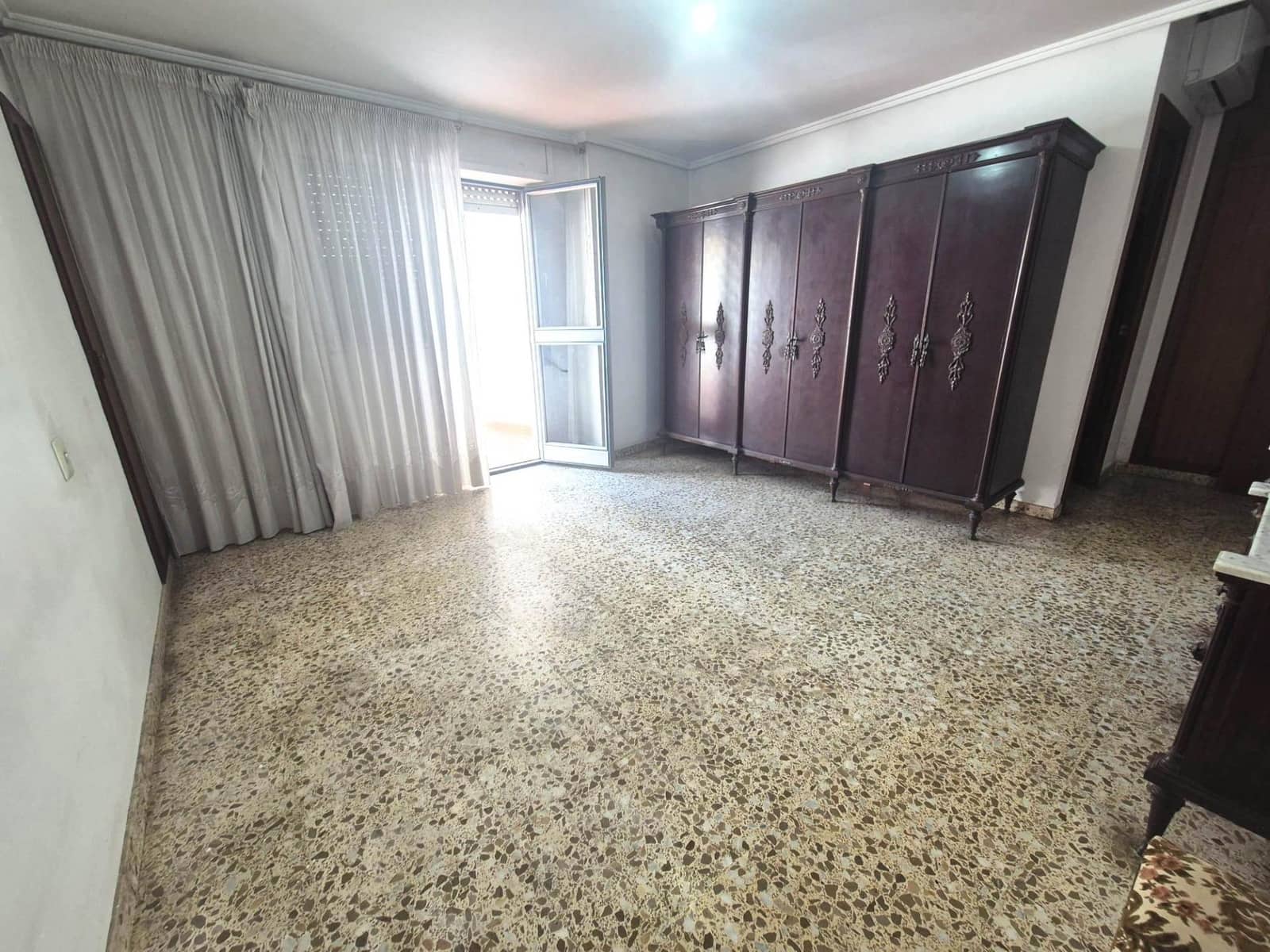 4 sypialnia Mieszkanie na sprzedaż w Lliria - 175 000 € (Ref: 9778104)