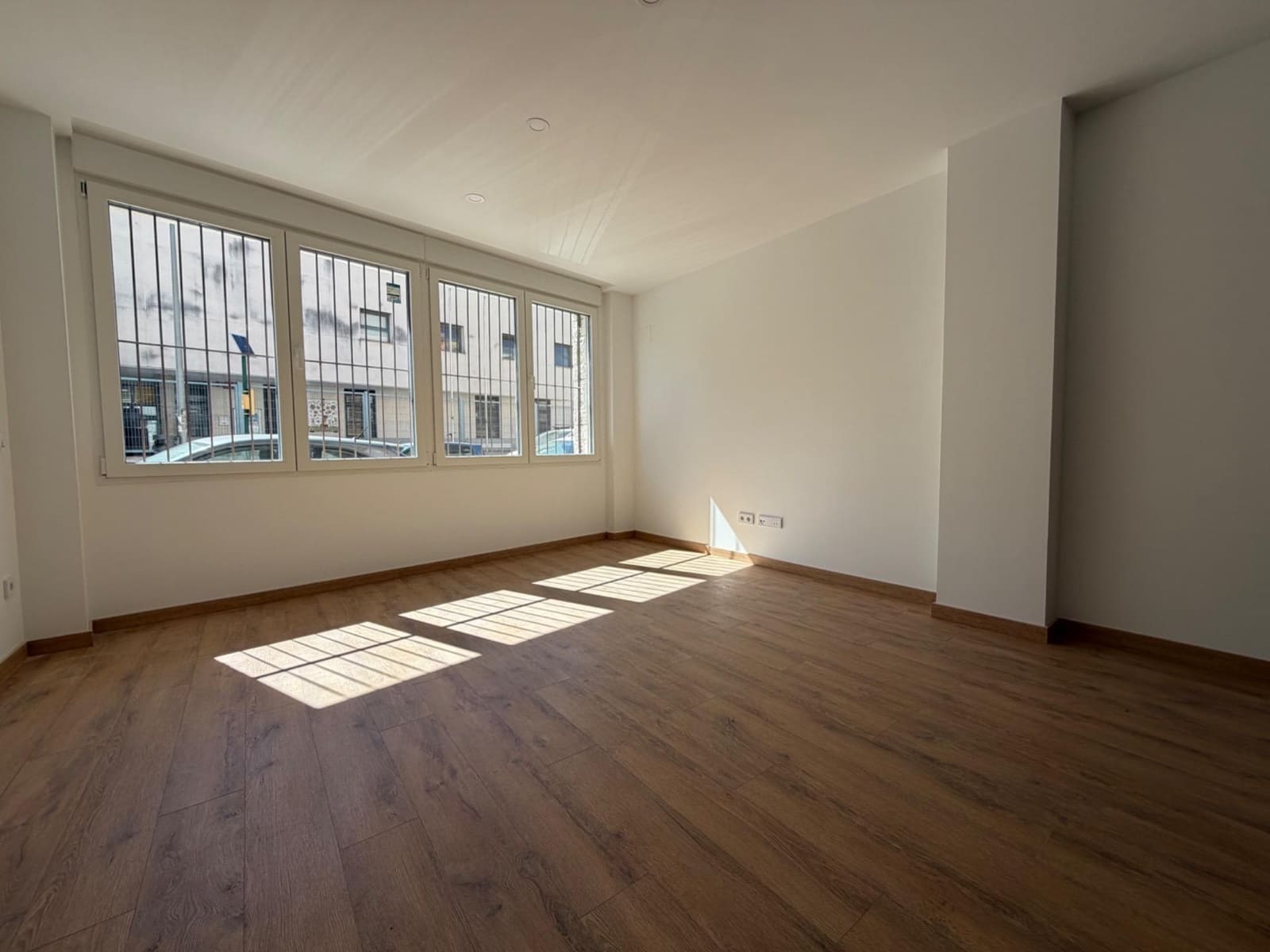 3 soveværelse Lejlighed til leje i L'Eliana med garage - € 1.300 (Ref: 9778105)