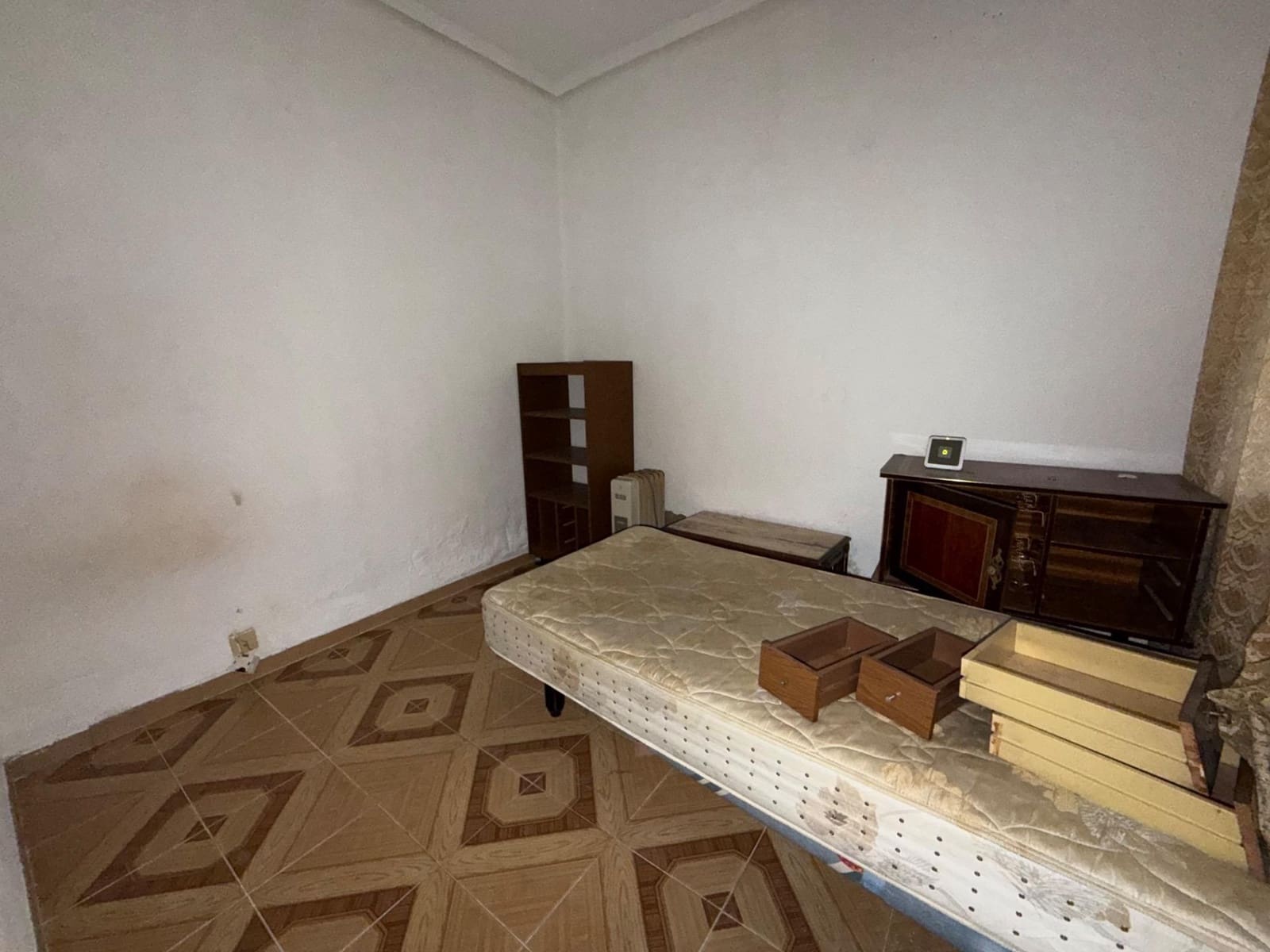 3 soveværelse Byhus til salg i Lliria - € 100.000 (Ref: 9778106)