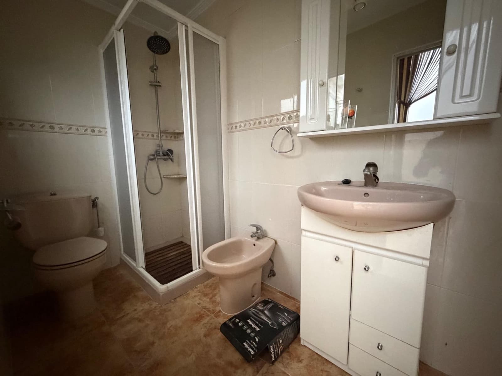 3 soveværelse Byhus til salg i Lliria - € 100.000 (Ref: 9778106)