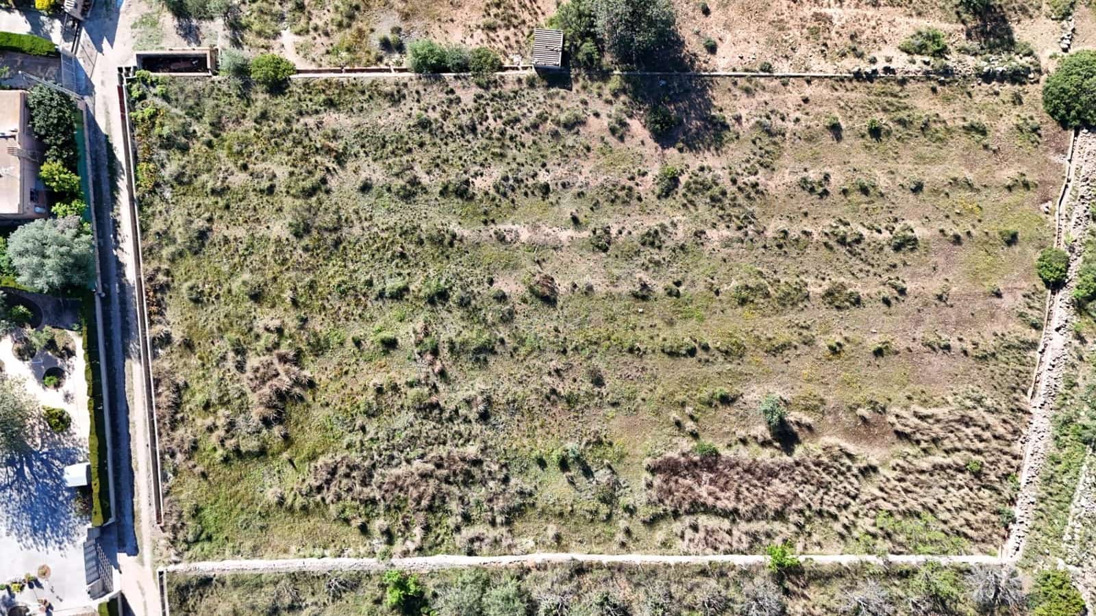 Grunde uden byggetilladelser til salg i Lliria - € 6.000 (Ref: 9780541)